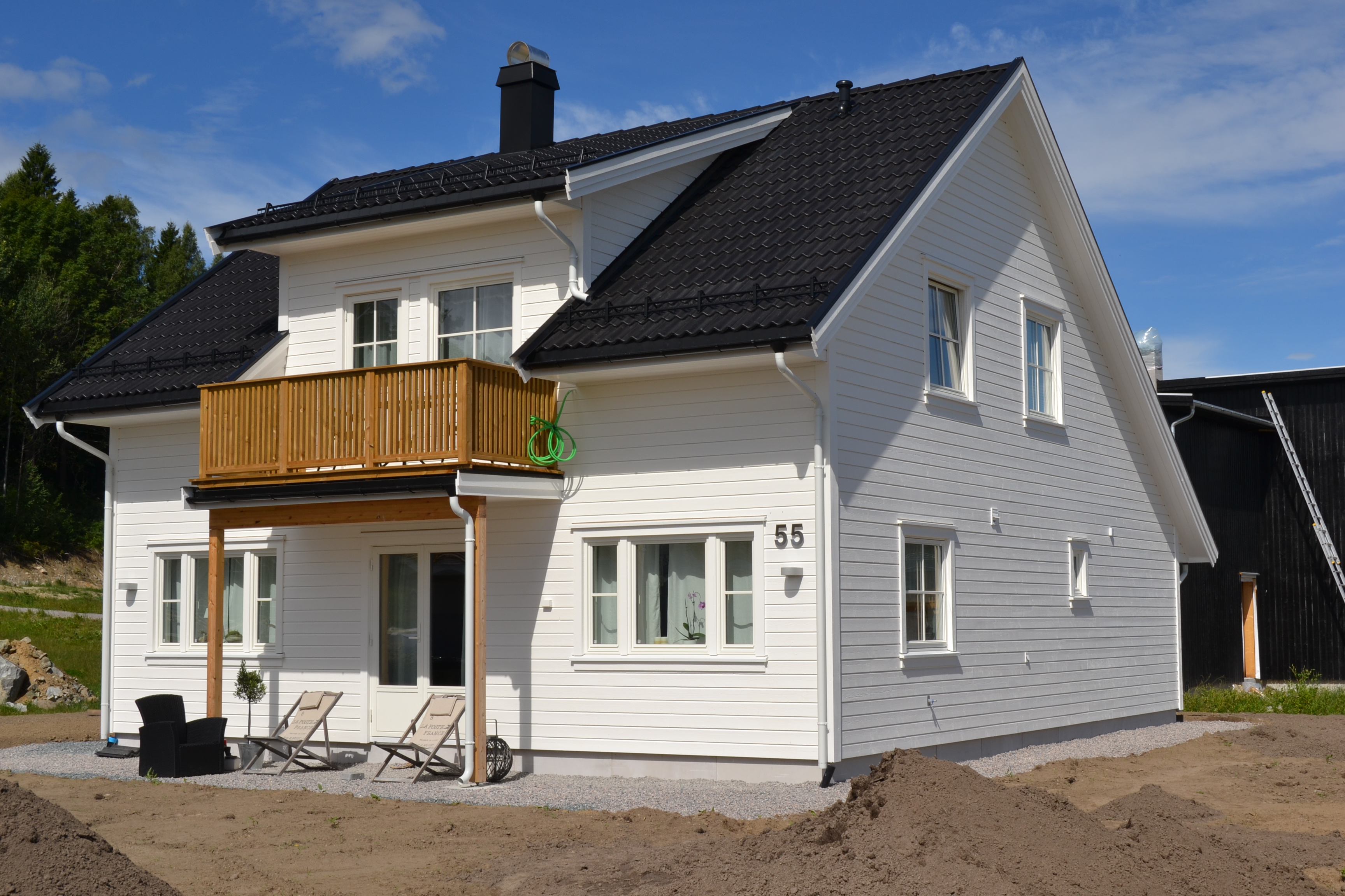 Lys familiebolig med balkong